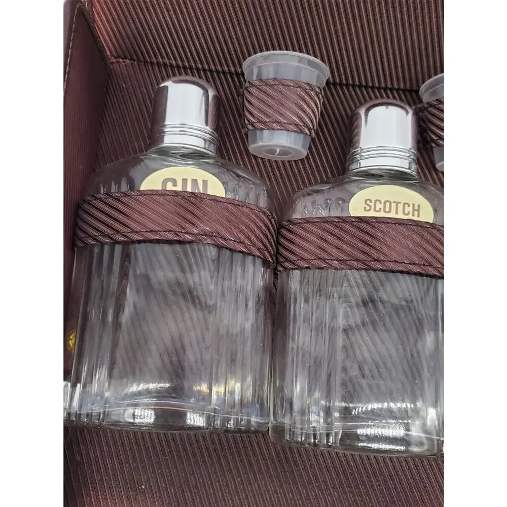 1975 Travel Bar Set Arrowhead Country Club Drinking Kit Mixing
